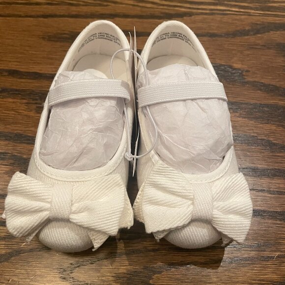 BNWT | Baby/Toddler Denim Flats w/ Bows - Picture 1 of 4
